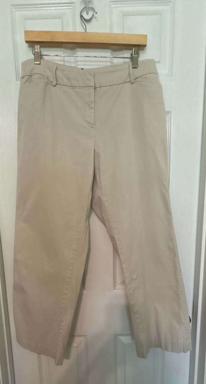 Preowned Venezia Petite Size 16 Khaki Tan Straight Leg Cropped Chino Pants